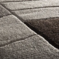 Annapurna geometric motif Wool Rug