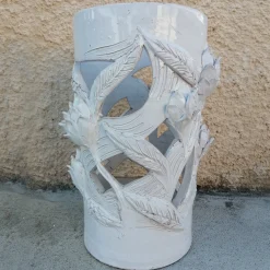 Artichoke White Umbrella Holder