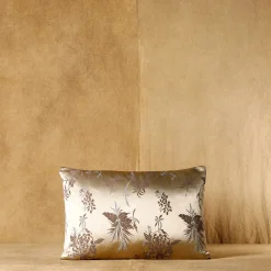 Astuta Rectangular Cushion
