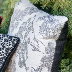 Black and White Carré Cushion in toile de jouy jacquard fabric