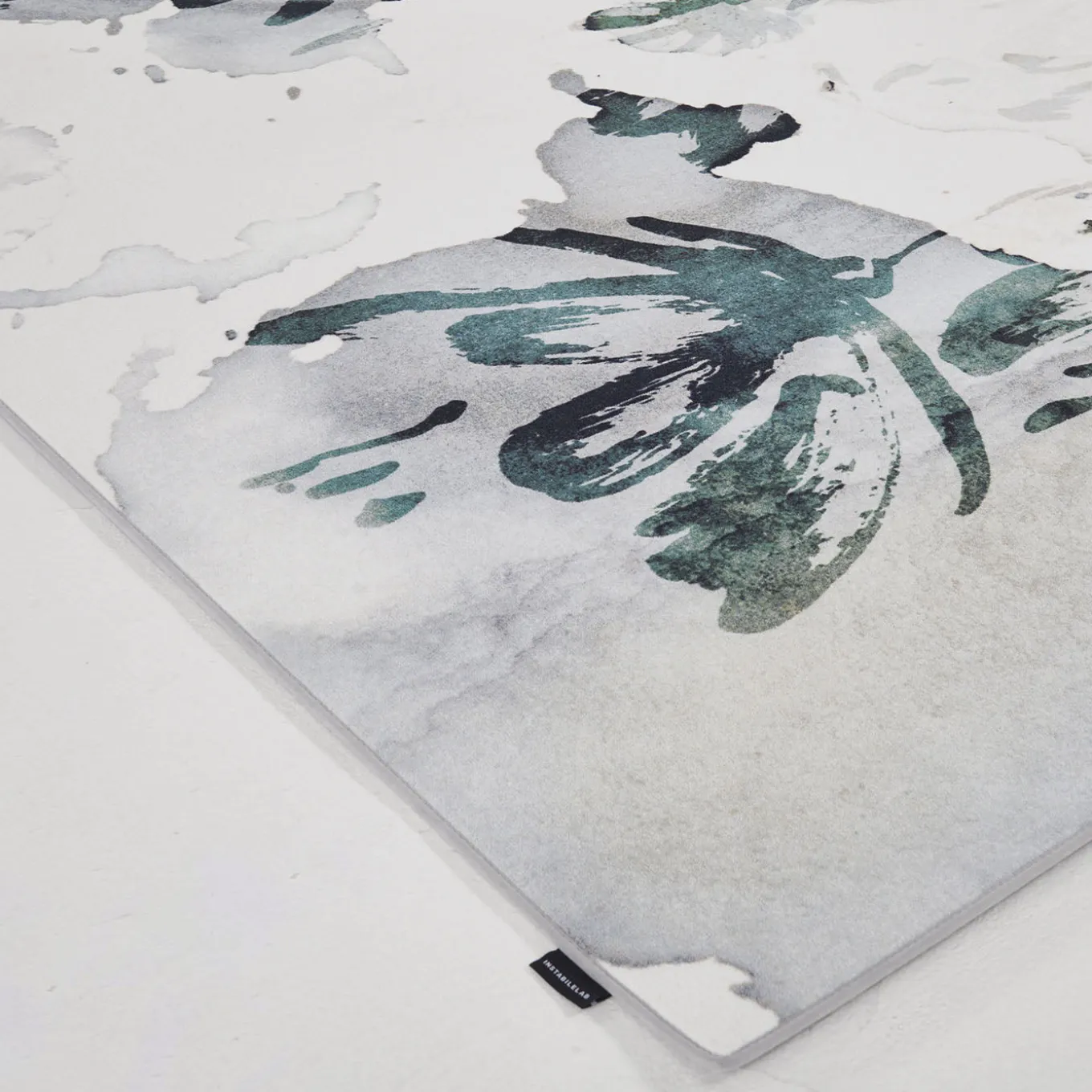 Carlita Watercolor Floral rectangular rug