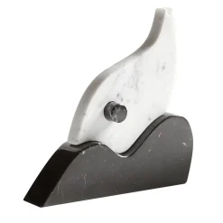 Donzella Pavonina Sculpture