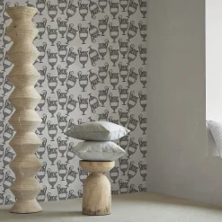 Fontana Bianco and Nero Wallpaper