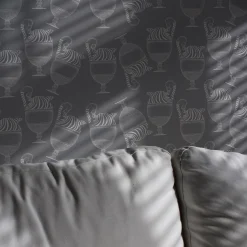 Fontana Grigio Elefante Wallpaper