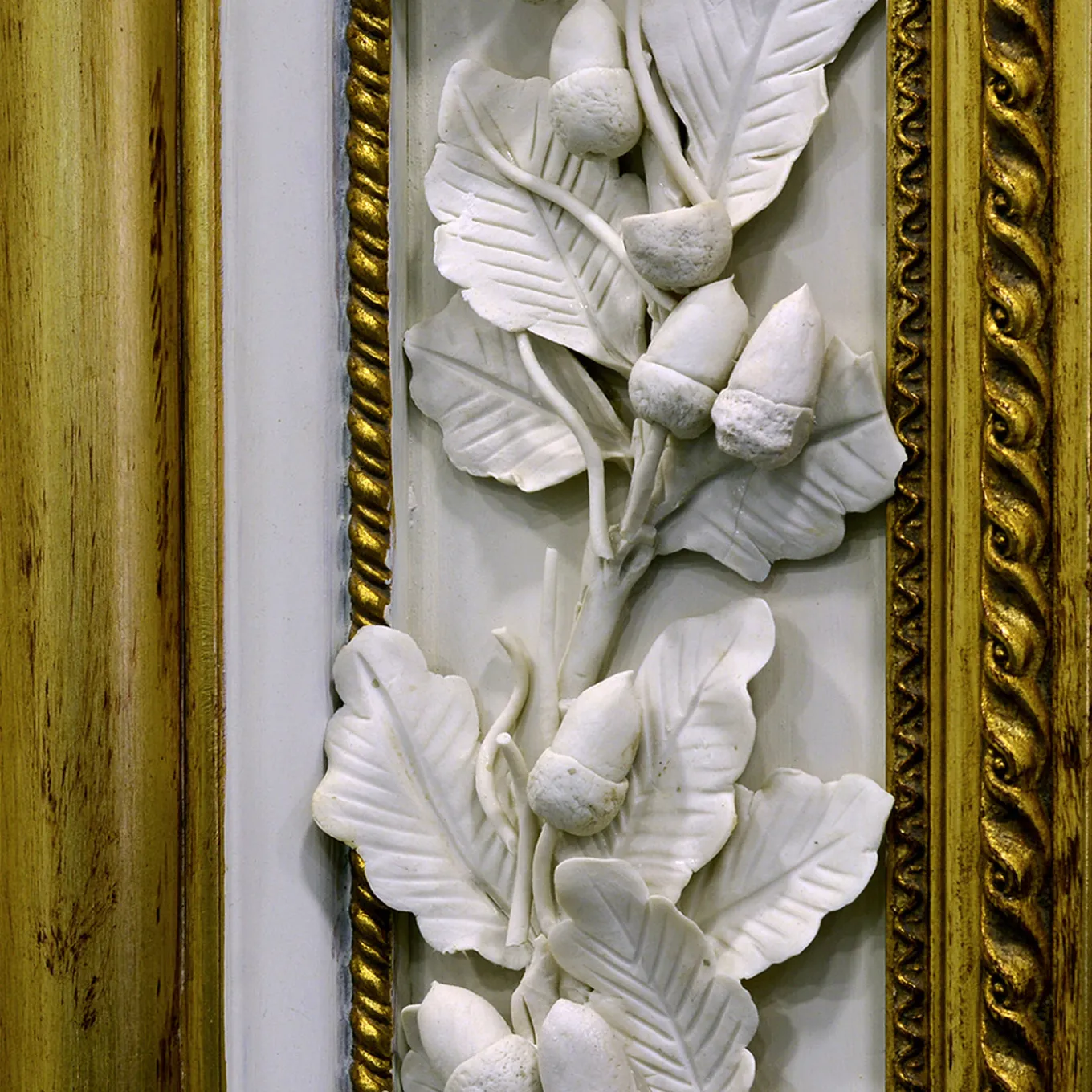 Gilded Wall Mirror with Capodimonte Biscuit Porcelain Acorn Decorations