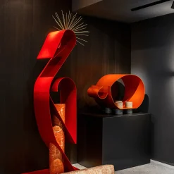 Gru Coronata Sculpture