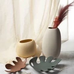 Hello Nature Leaf centrepiece