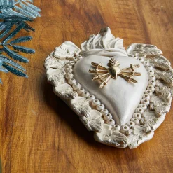 HOLY SWORDS WHITE CERAMIC HEART