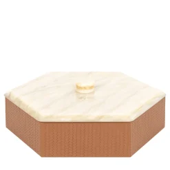 Kelly Large Low Hexagonal-Cut Hazelnut Box with Lid