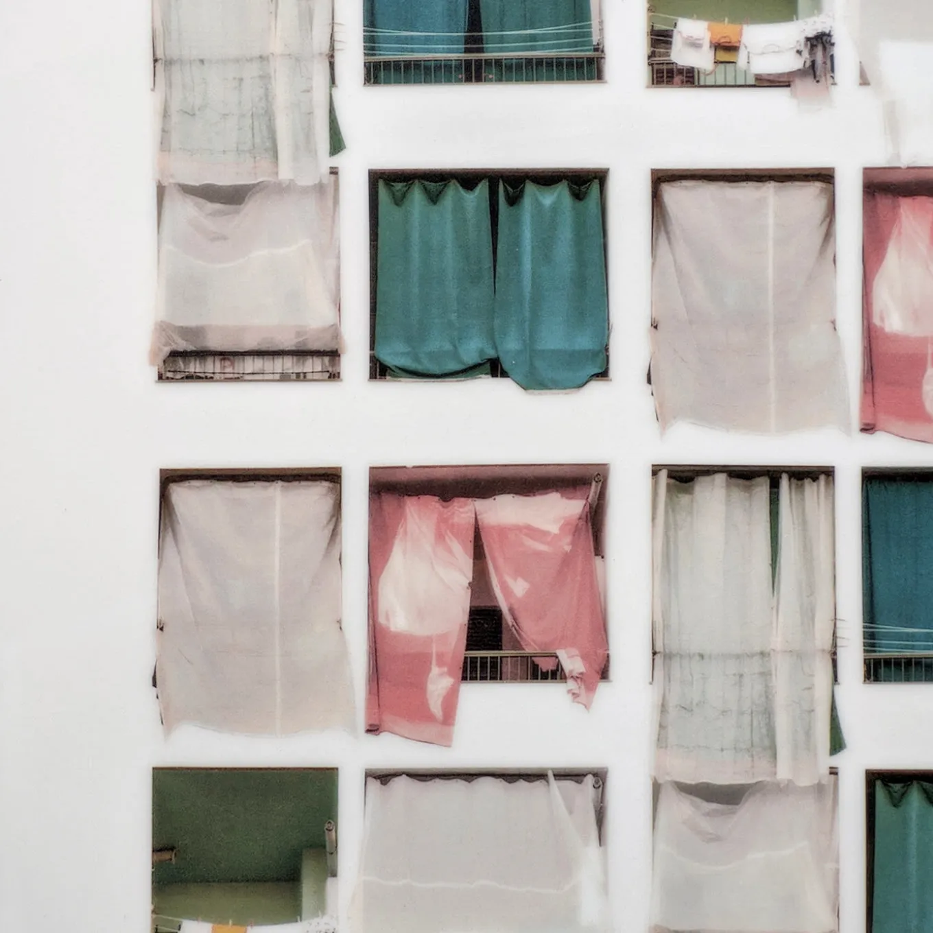 La Finestra Sul Cortile Large Square Porcelain Vide-Poche #1