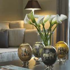 Leone Nero Collectible Egg