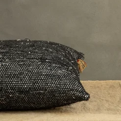 Liccio Rectangular Cushion