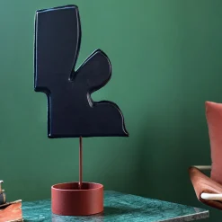 L'infiorescenza Black Leather Sculpture