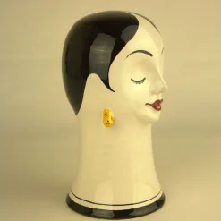 Manichino Donna Sculpture