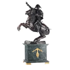 Napoleone Bonaparte Statue