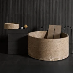 Passage Round Marble Bathtub