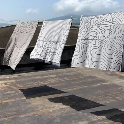 Pensieri 2 Gray Tapestry/Blanket by Luca de Bona