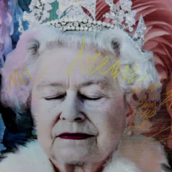 Regina Elisabetta II in Rosa Tapestry Limited Edition