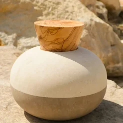 Rito N. 3 D Lecce Limestone Vase with Olive Wood Lid