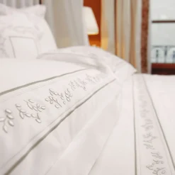 Roma White & Silver Olive US King Sham