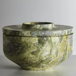 Royal Medium Vase in Artik Green