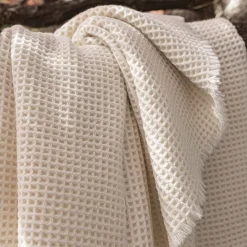 Sasha Honeycomb White Small Blanket