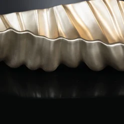 Shar Pei Pearly Beige Centerpiece