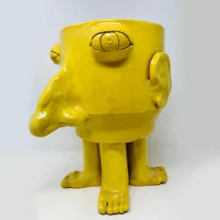 Walking Head Medium Yellow Flower Pot
