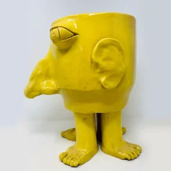Walking Head Medium Yellow Flower Pot